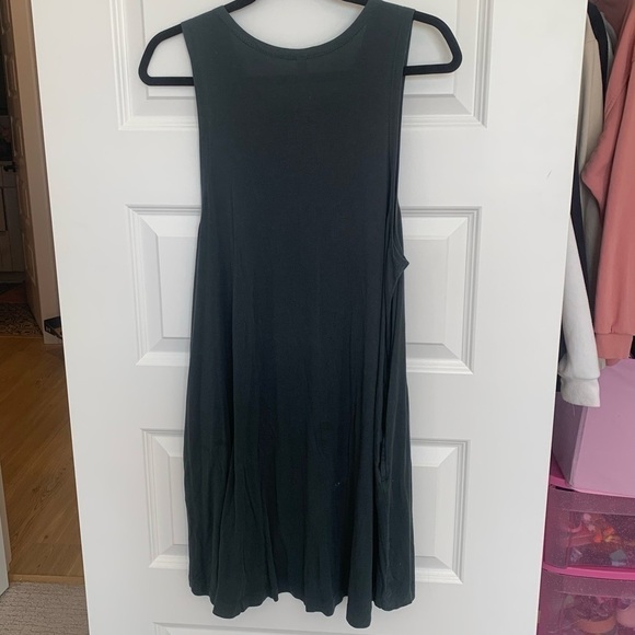 *RVCA Tee Shirt Dress Medium Dusty Sage Green - Picture 4 of 7